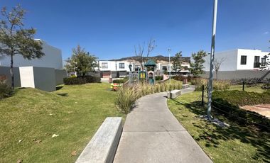 Terreno en Venta en el Fracc. El Paraíso, Tlajomulco