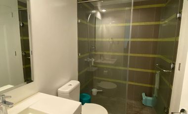 RARE UNIT: 1BR EDADES TOWER FOR SALE