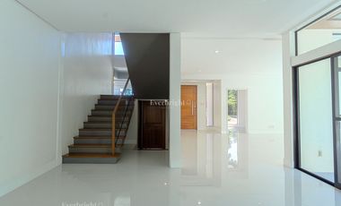 Ayala Southvale Sonera  | Four Bedroom 4BR House & Lot For Sale - #8077