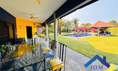 HERMOSA RESIDENCIA EN YAUTEPEC MORELOS