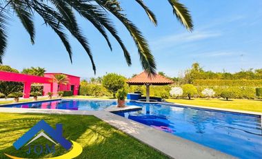 HERMOSA RESIDENCIA EN YAUTEPEC MORELOS