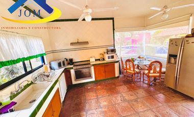 HERMOSA RESIDENCIA EN YAUTEPEC MORELOS