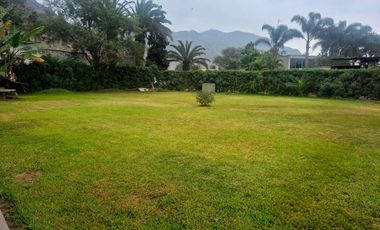 CASA EN VENTA EN PACHACÁMAC EN CONDOMINIO SEGURO, FUNCIONAL, ILUMINACIÓN NATURAL.