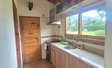 CASA EN VENTA EN PACHACÁMAC EN CONDOMINIO SEGURO, FUNCIONAL, ILUMINACIÓN NATURAL.