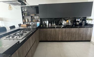 Casa en Venta en Coto Puerta las Lomas Zapopan de Lujo, Puerta de Hierro