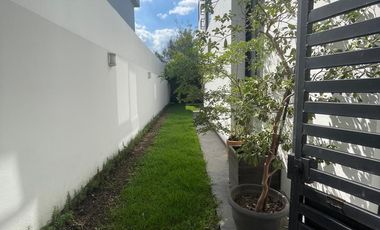 Casa en Venta en Coto Puerta las Lomas Zapopan de Lujo, Puerta de Hierro