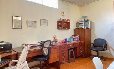 Vendo Casa de 3 Pisos en Comas