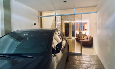 Vendo Casa de 3 Pisos en Comas