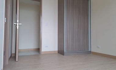 4BR Penthouse Unit For Rent at The Albany Mckinley West