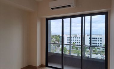 4BR Penthouse Unit For Rent at The Albany Mckinley West