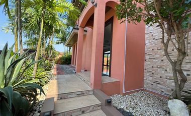For Lease: 5 Bedrooms House & Lot in Portofino South, Almanza Dos Las Pinas City