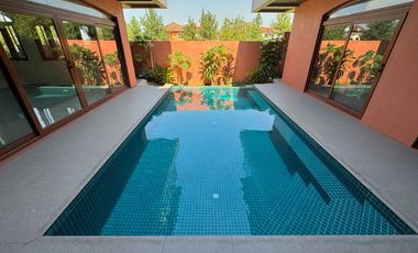 For Lease: 5 Bedrooms House & Lot in Portofino South, Almanza Dos Las Pinas City
