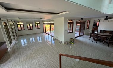 For Lease: 5 Bedrooms House & Lot in Portofino South, Almanza Dos Las Pinas City