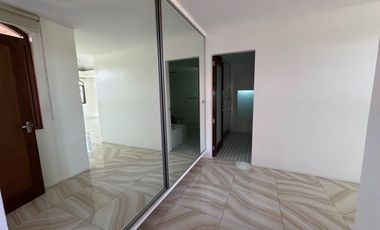 For Lease: 5 Bedrooms House & Lot in Portofino South, Almanza Dos Las Pinas City