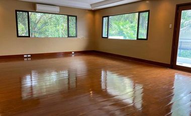For Sale Dasmarinas Village House with Pool