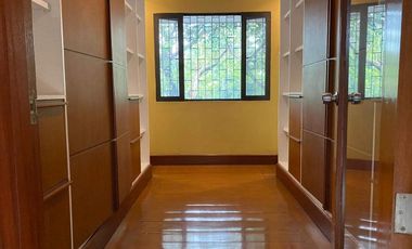 For Sale Dasmarinas Village House with Pool