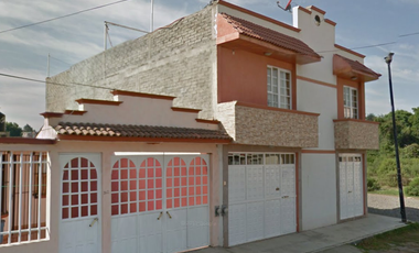 CASA A LA VENTA EN VISTA DEL LAGO, PATZCUARO, MICHOACAN, REMATE ADJUDICADO