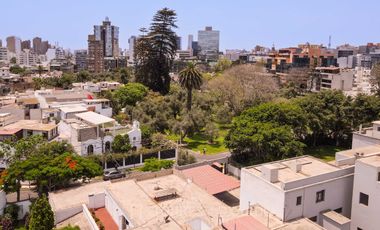 Se vende terreno para constructora en Av. Arequipa – San Isidro Excelente Oportunidad!!