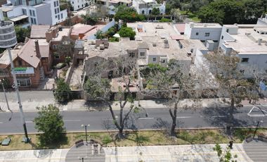 Se vende terreno para constructora en Av. Arequipa – San Isidro Excelente Oportunidad!!