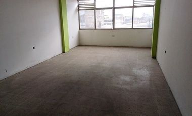 SE ARRIENDA/ANTICRESIS Y/O VENTA, 5 PLANTAS + PENTHOUSE, LA CONCORDIA - SANTO DOMINGO - ECUADOR
