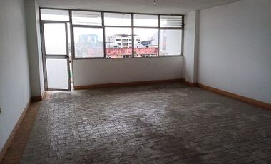 SE ARRIENDA/ANTICRESIS Y/O VENTA, 5 PLANTAS + PENTHOUSE, LA CONCORDIA - SANTO DOMINGO - ECUADOR