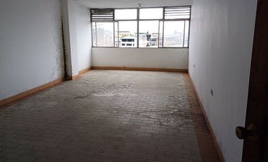 SE ARRIENDA/ANTICRESIS Y/O VENTA, 5 PLANTAS + PENTHOUSE, LA CONCORDIA - SANTO DOMINGO - ECUADOR