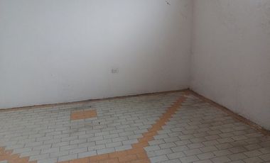 SE ARRIENDA/ANTICRESIS Y/O VENTA, 5 PLANTAS + PENTHOUSE, LA CONCORDIA - SANTO DOMINGO - ECUADOR