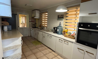 Se arrienda casa grande en sector residencial de Calama