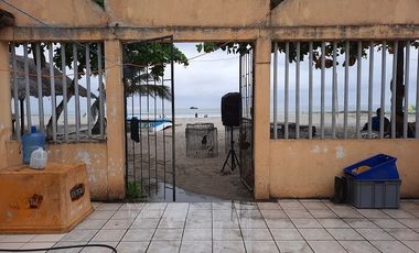 SE VENDE CASA FRENTE A LA PLAYA (HOTEL ANTIGUO) ATACAMES – ESMERALDAS - ECUADOR