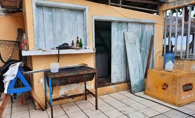 SE VENDE CASA FRENTE A LA PLAYA (HOTEL ANTIGUO) ATACAMES – ESMERALDAS - ECUADOR