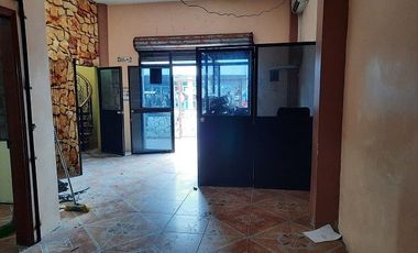 SE VENDE CASA (OFICINA o BODEGA) DE 2 PLANTAS 252 M2. DE CONSTRUCCIÓN, QUININDE – ESMERALDAS - ECUADOR