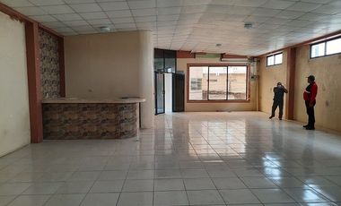SE VENDE CASA (OFICINA o BODEGA) DE 2 PLANTAS 252 M2. DE CONSTRUCCIÓN, QUININDE – ESMERALDAS - ECUADOR