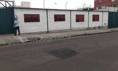 SE VENDE LOCAL COMERCIAL, OFICINAS, BODEGA Y PATIO 345 MTS. DE CONSTRUCCIÓN, NORTE DE QUITO – PONCEANO ALTO – QUITO – PICHINCHA - ECUADOR