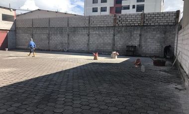 SE VENDE LOCAL COMERCIAL, OFICINAS, BODEGA Y PATIO 345 MTS. DE CONSTRUCCIÓN, NORTE DE QUITO – PONCEANO ALTO – QUITO – PICHINCHA - ECUADOR