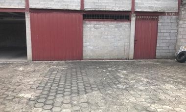 SE VENDE LOCAL COMERCIAL, OFICINAS, BODEGA Y PATIO 345 MTS. DE CONSTRUCCIÓN, NORTE DE QUITO – PONCEANO ALTO – QUITO – PICHINCHA - ECUADOR