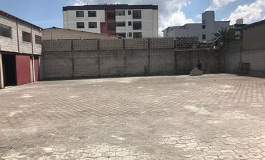 SE VENDE LOCAL COMERCIAL, OFICINAS, BODEGA Y PATIO 345 MTS. DE CONSTRUCCIÓN, NORTE DE QUITO – PONCEANO ALTO – QUITO – PICHINCHA - ECUADOR