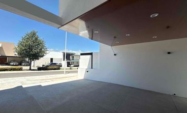 CASA DE AUTOR EN VENTA PRIVADA YAVIA, EN ZIBATA QUERÉTARO , CON ALBERCA Y  ROOF GARDEN