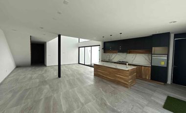 CASA DE AUTOR EN VENTA PRIVADA YAVIA, EN ZIBATA QUERÉTARO , CON ALBERCA Y  ROOF GARDEN