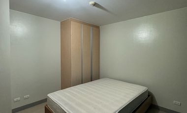 Rent to Own 2 Bedroom Condo For Sale in One Uptown BGC facing Uptown Mall