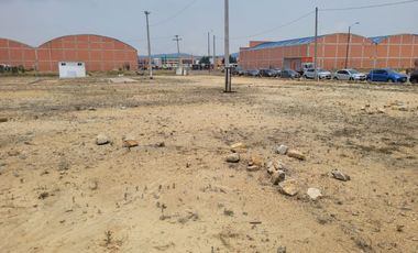 Excelente lote esquinero para desarrollo industrial en Mosquera