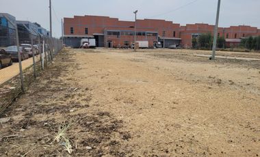 Excelente lote esquinero para desarrollo industrial en Mosquera