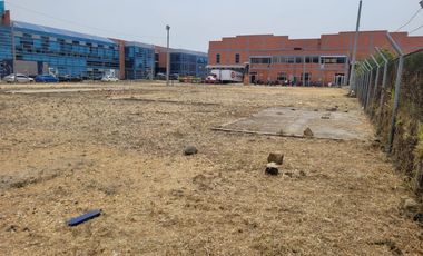 Excelente lote esquinero para desarrollo industrial en Mosquera