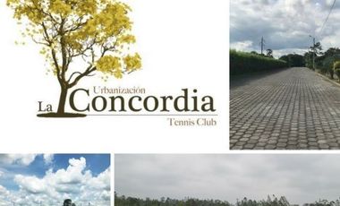 SE VENDE CASA POR ESTRENAR 82 M2. DE UNA PLANTA, URBANIZACIÓN TENIS CLUB LA CONCORDIA - DOMINGO DE LOS TSACHILAS - ECUADOR