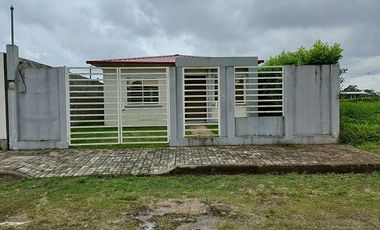 SE VENDE CASA POR ESTRENAR 82 M2. DE UNA PLANTA, URBANIZACIÓN TENIS CLUB LA CONCORDIA - DOMINGO DE LOS TSACHILAS - ECUADOR