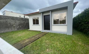 SE VENDE CASA POR ESTRENAR 82 M2. DE UNA PLANTA, URBANIZACIÓN TENIS CLUB LA CONCORDIA - DOMINGO DE LOS TSACHILAS - ECUADOR