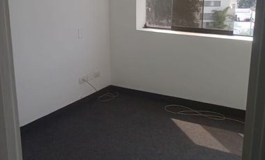 Alquilo linda Oficina en San Isidro en Avenida y Cerca Av. Javier Prado con Cochera
