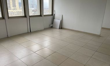 Excelente oficina ubicada en zona comercial Bogotá