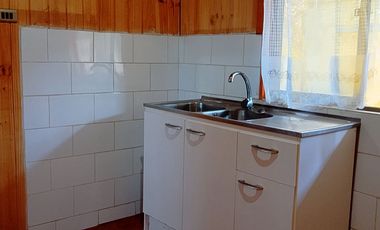 VENDE CASA 4  DORMITORIOS 2 BAÑO  EN SITIO 600 MTS2, ANGOL