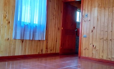 VENDE CASA 4  DORMITORIOS 2 BAÑO  EN SITIO 600 MTS2, ANGOL
