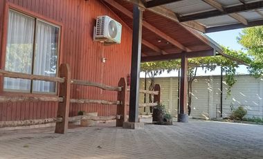 VENDE CASA 4  DORMITORIOS 2 BAÑO  EN SITIO 600 MTS2, ANGOL